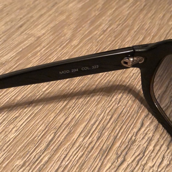 Vintage Versace Sunglasses - Picture 10 of 10